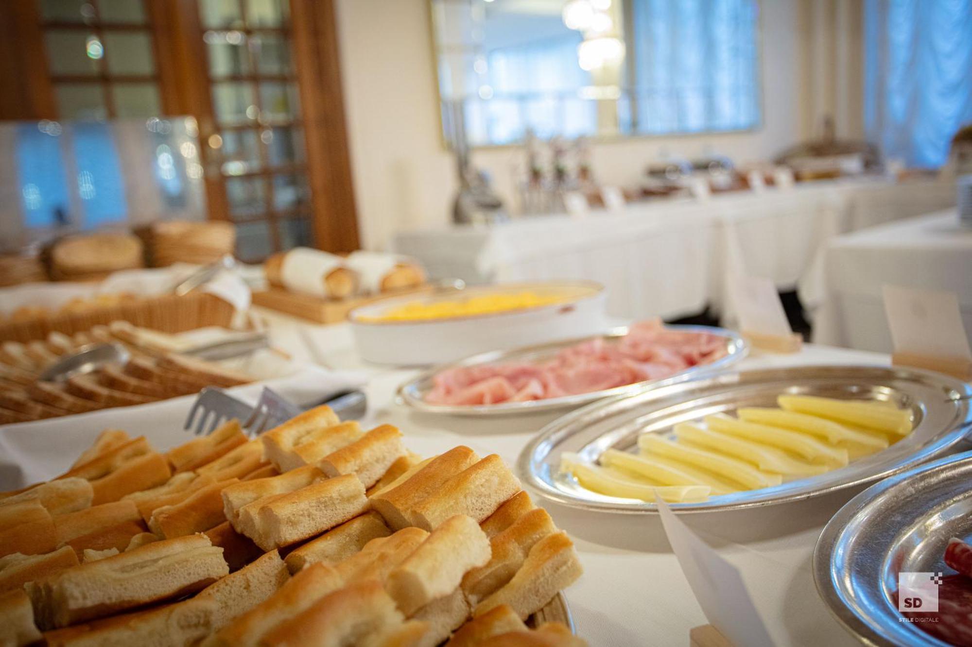 Hotel Villa Elena Varazze Kültér fotó