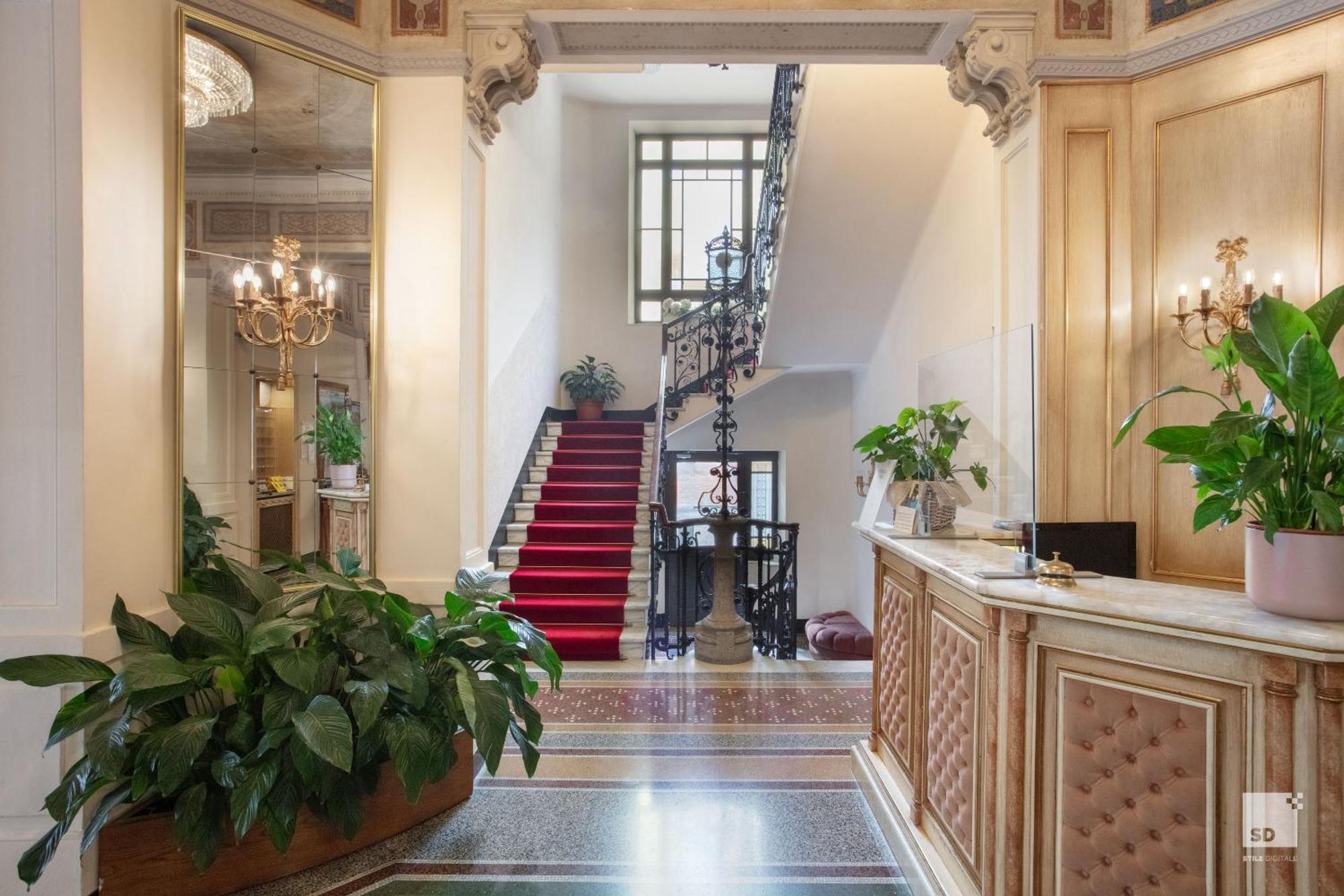 Hotel Villa Elena Varazze Kültér fotó