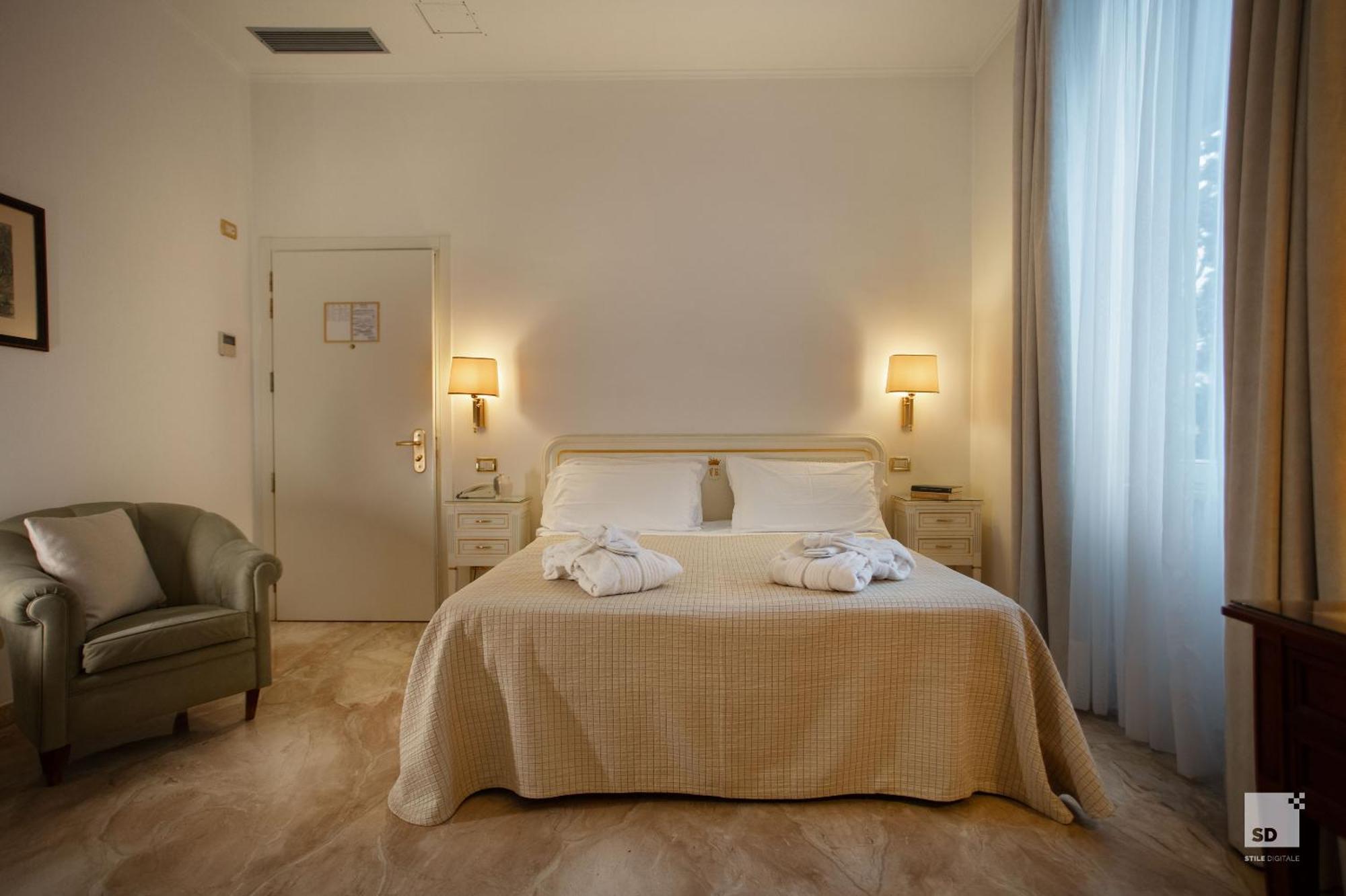 Hotel Villa Elena Varazze Kültér fotó