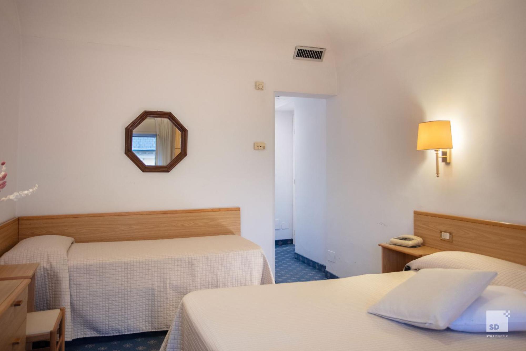 Hotel Villa Elena Varazze Kültér fotó