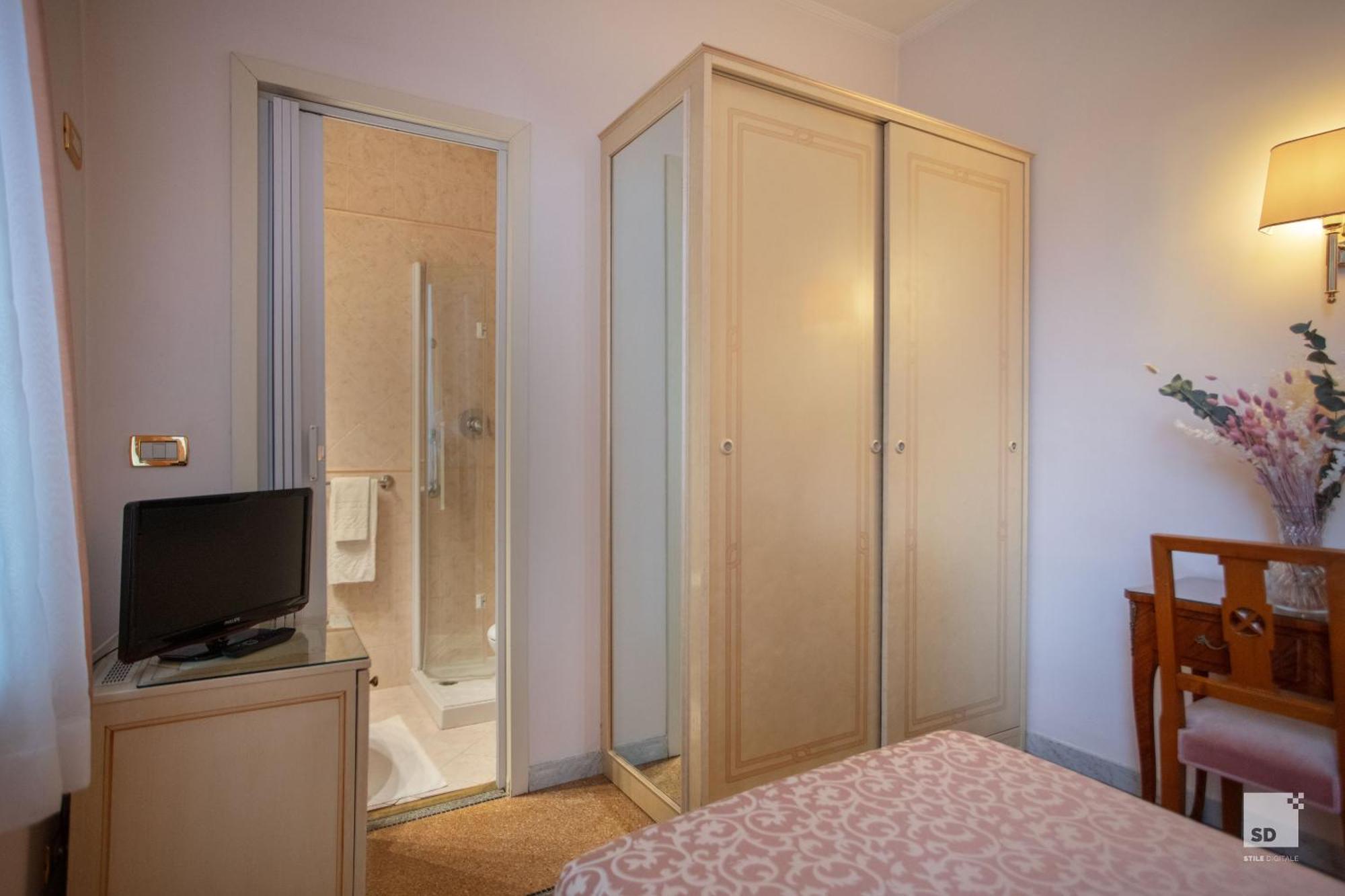 Hotel Villa Elena Varazze Kültér fotó